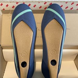 Gently used Rothy’s flats